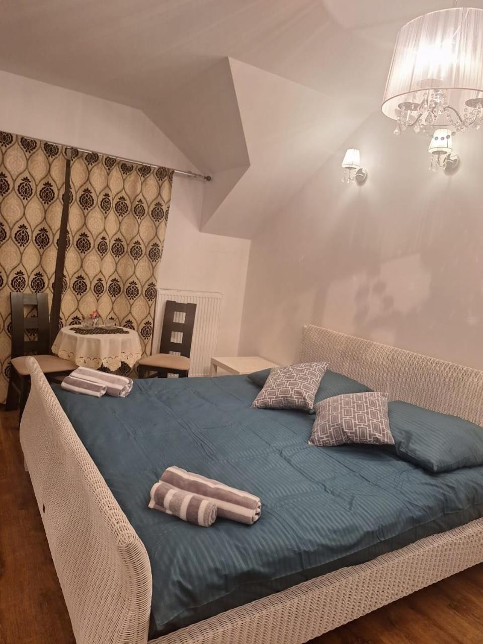 Villa Varzob Warszawa Eksteriør billede